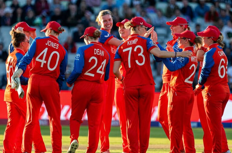 In the ICC Women's T20 World Cup, England Women's Cricket Team defeated Sri Lanka Women's Cricket Team by 87 runs in a dominant performance. 🏏🏆👏🇬🇧🇱🇰
