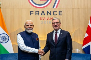 At the G7 Summit, Narendra Modi held important discussions with Keir Starmer on strengthening bilateral ties and cooperation. 🤝🇮🇳🇬🇧🌍✨