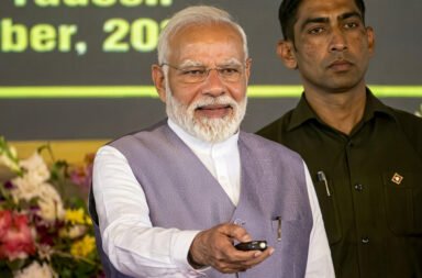 Grand preparations are underway to welcome Narendra Modi, who is set to inaugurate and dedicate development projects worth ₹48,000 crore. 🇮🇳🏗️🚆🎉📈✨