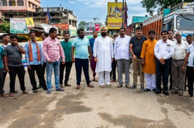 A 12-hour shutdown is being observed in Kantabanji over a 15-point charter of demands. 🚧📢⚖️🏪✊