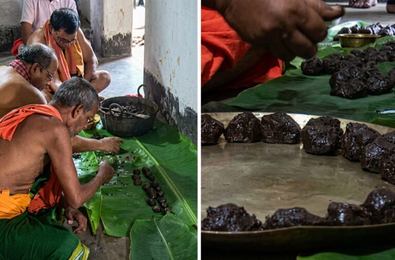 'Dashamula Modaka' offered to the deities.