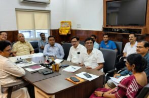 Doctors have suspended their protest after talks between the Health Minister and Odisha Medical Services Association (OMSA). The government has also announced a high-level committee, to be headed by the Finance Secretary, for resolving the issues raised by the doctors.