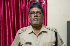 The Vigilance Department conducted simultaneous raids at four locations linked to a ranger accused of possessing assets disproportionate to known sources of income. Searches were carried out across areas in Cuttack and Kendrapara as part of the investigation.