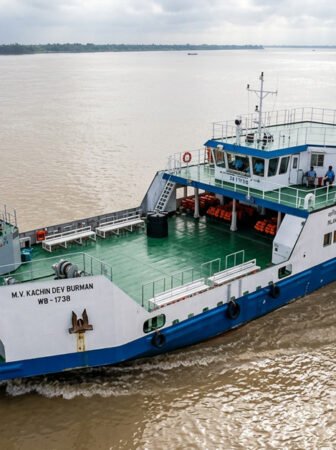 Officials reviewed the progress of the National Waterway-5 project, focusing on accelerating development, improving inland water transport, and ensuring timely completion of the key infrastructure initiative.