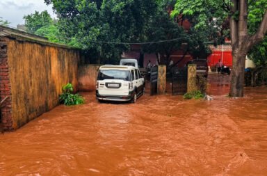Continuous heavy rain in Koida leaves 50 families waterlogged
