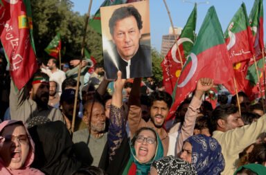 Demand for Imran Khan’s release; Islamabad march planned for September 27.