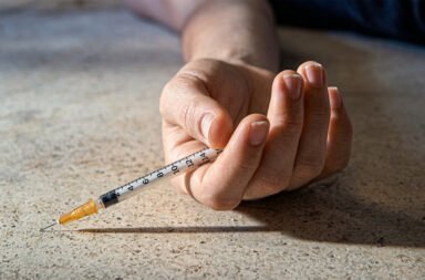 Wrong injection claims woman's life; medicine store employee detained.