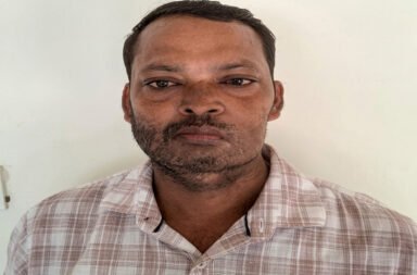Revenue Inspector caught in Vigilance trap while accepting ₹5,000 bribe.