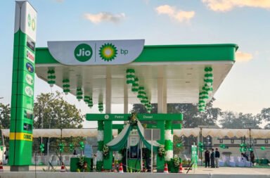 Jio-bp hikes petrol and diesel prices. Make the headline more directUse a more news-style headline