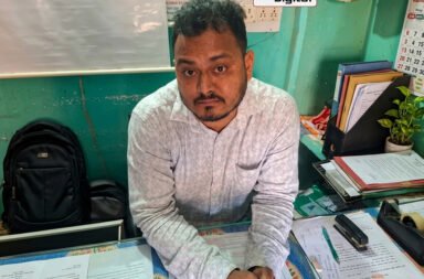 Sainthala Revenue Inspector caught while accepting a bribe. Make the headline more conciseUse a more formal news tone