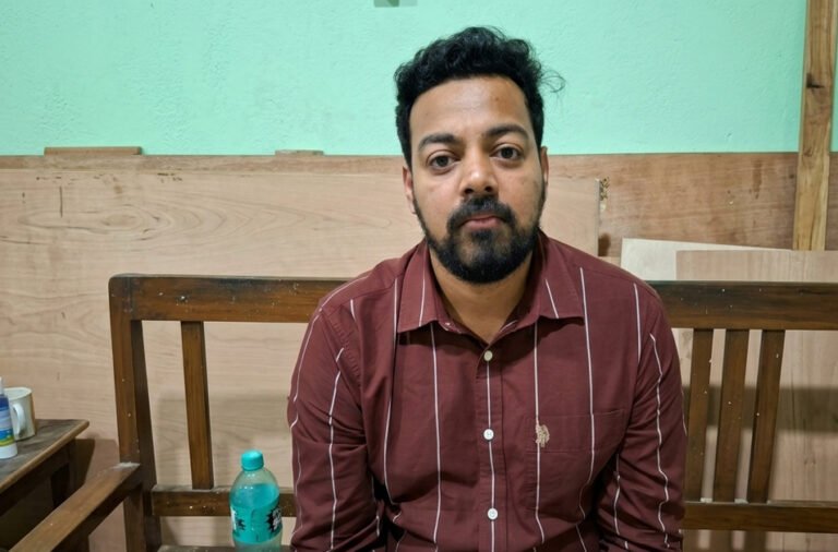 Superintending Engineer Caught in Vigilance Net; Huge Amount of Cash Seized. Make the headline more preciseUse a more formal news tone